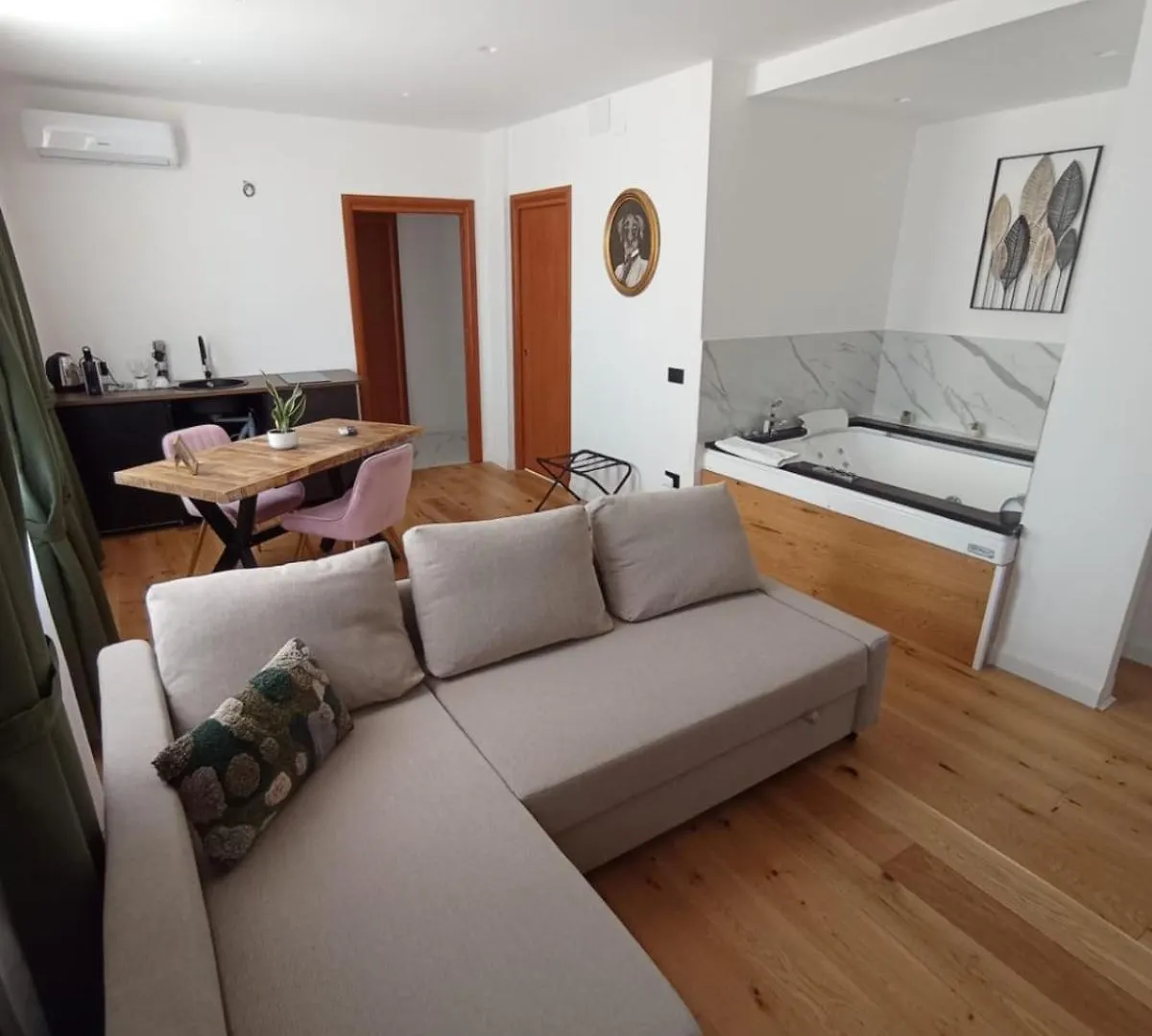 Apartment President Plaza Vip Suite Spa By Babylon Stay Naples Italy
